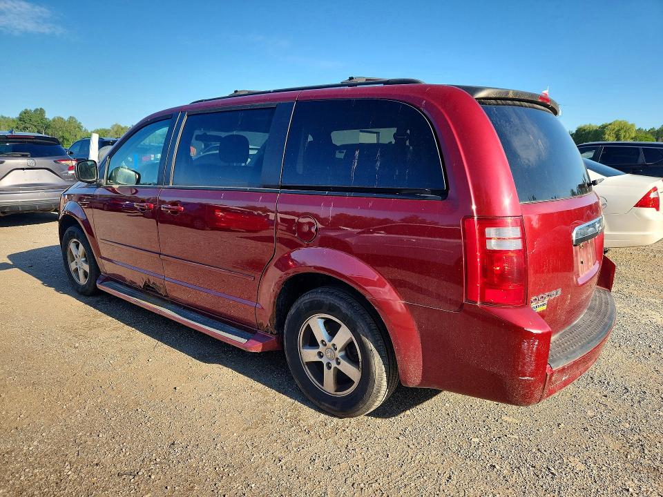 Photo 2 from auction – 2010 DODGE GRAND CARAVAN with VIN 2D4RN4DE1AR471767