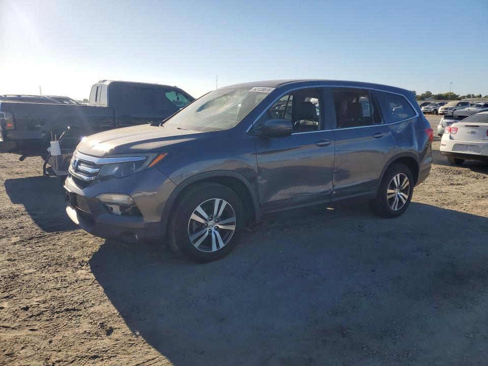 HONDA PILOT 2016 with VIN 5FNYF5H55GB047258 - Photo from auction