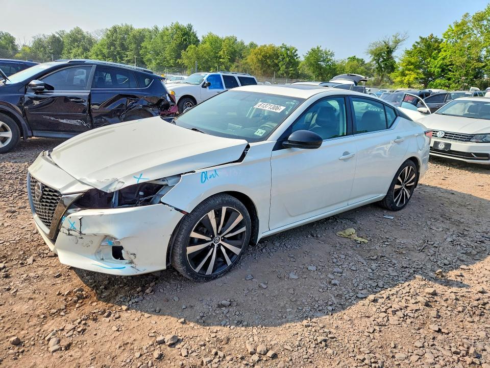 NISSAN ALTIMA 2019 with VIN 1N4BL4CV4KC133348 - Photo from auction