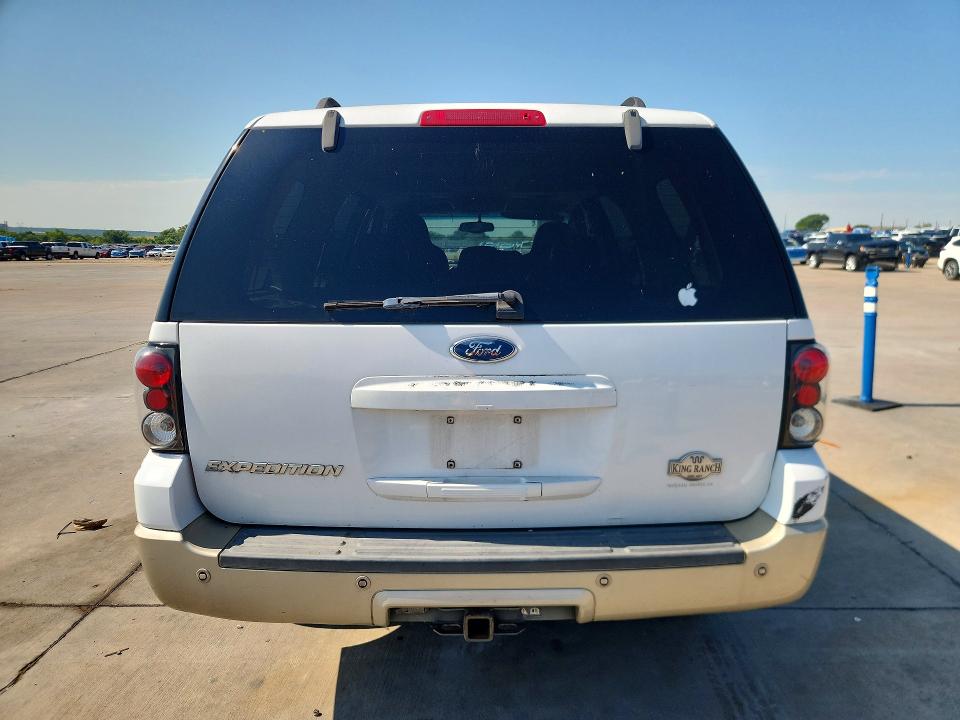 Photo 6 from auction – 2005 FORD EXPEDITION with VIN 1FMFU17545LA98005