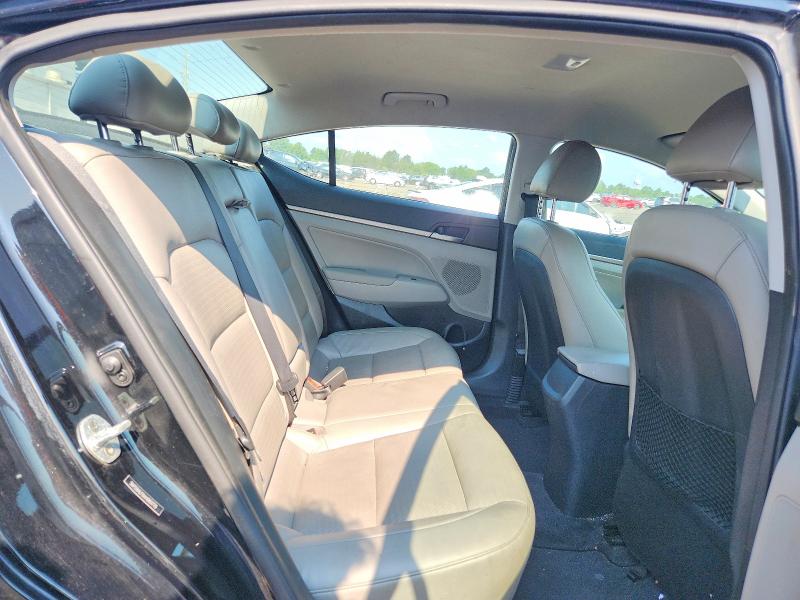 Photo 10 from auction – 2017 HYUNDAI ELANTRA with VIN 5NPD84LF6HH060770
