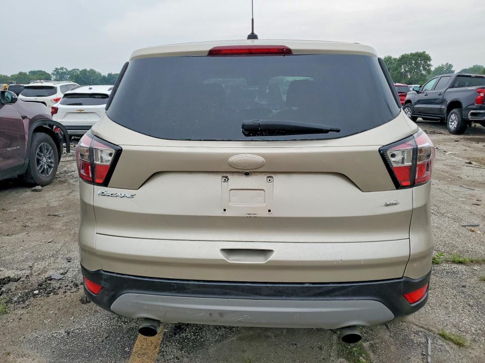 Photo 6 from auction – 2017 FORD ESCAPE with VIN 1FMCU0GD9HUA99637