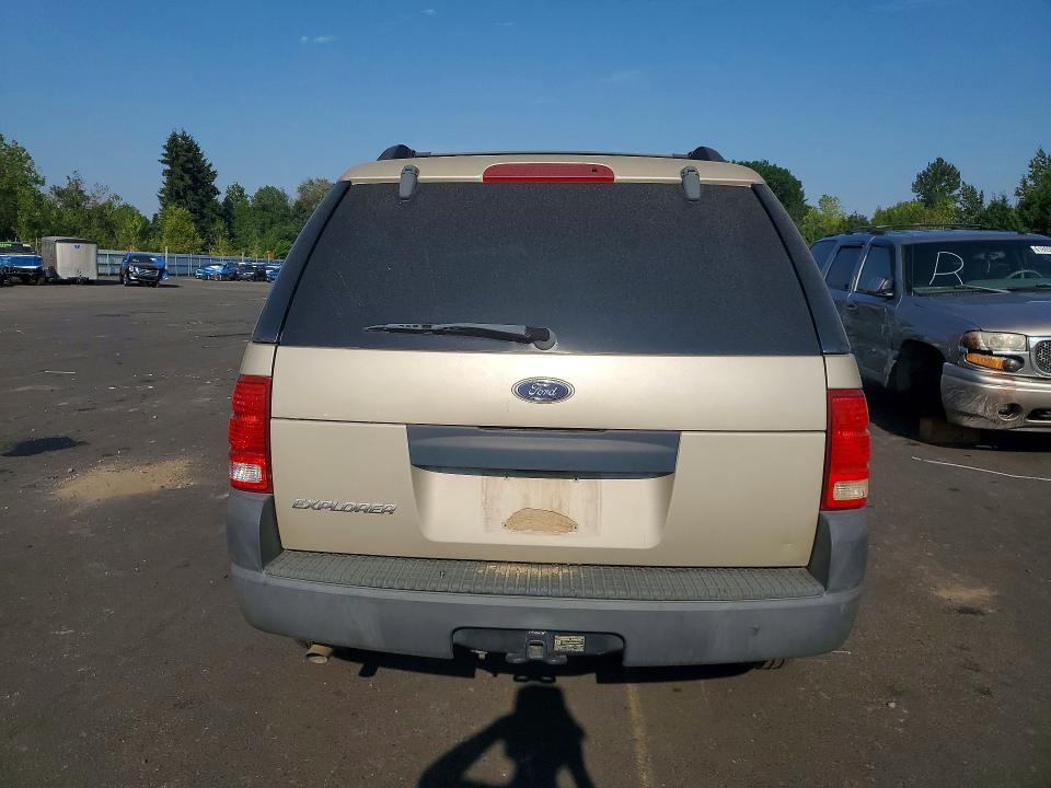Photo 6 from auction – 2004 FORD EXPLORER with VIN 1FMZU62EX4ZB36379