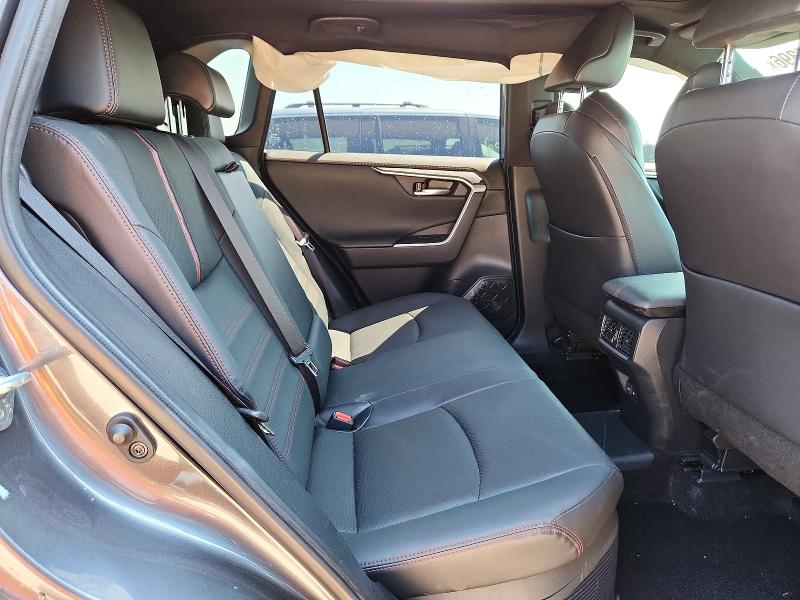 Photo 11 from auction – 2023 TOYOTA RAV4 PRIME with VIN JTMFB3FV0PD134163