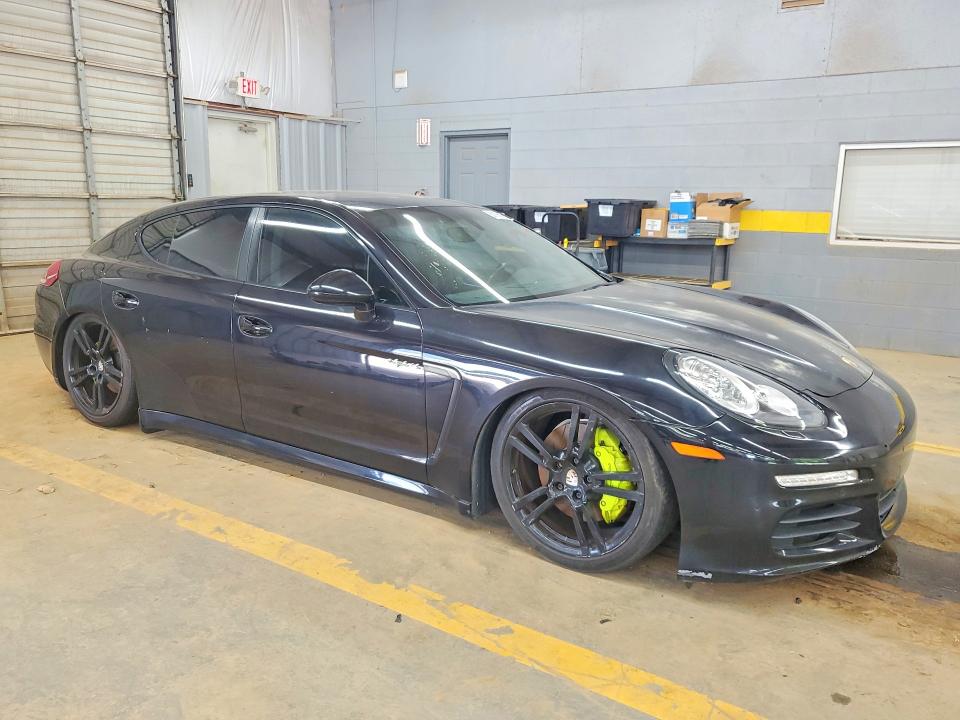 Photo 4 from auction – 2016 PORSCHE PANAMERA with VIN WP0AD2A77GL040584