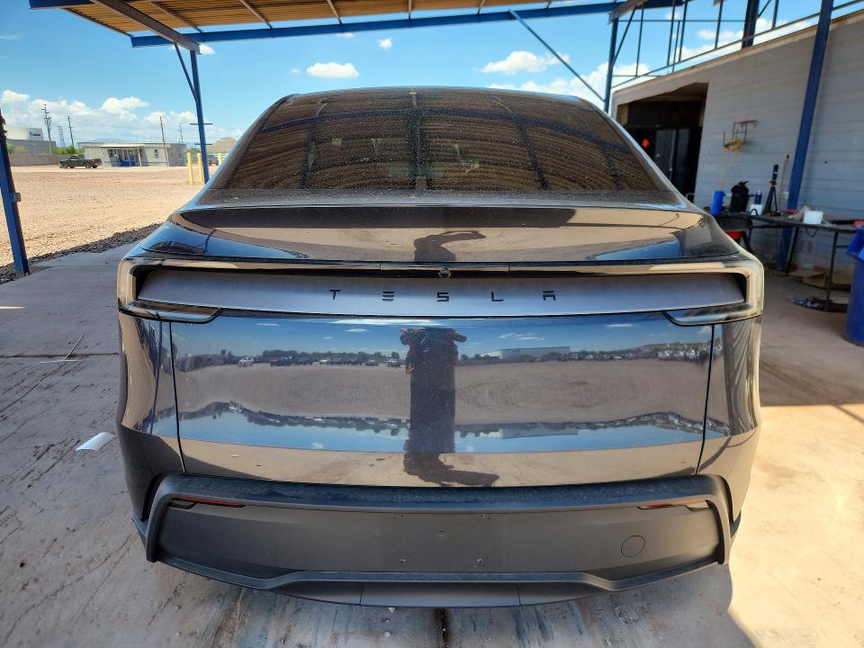 Photo 6 from auction – 2026 TESLA MODEL Y with VIN 7SAYGDED5TF647083
