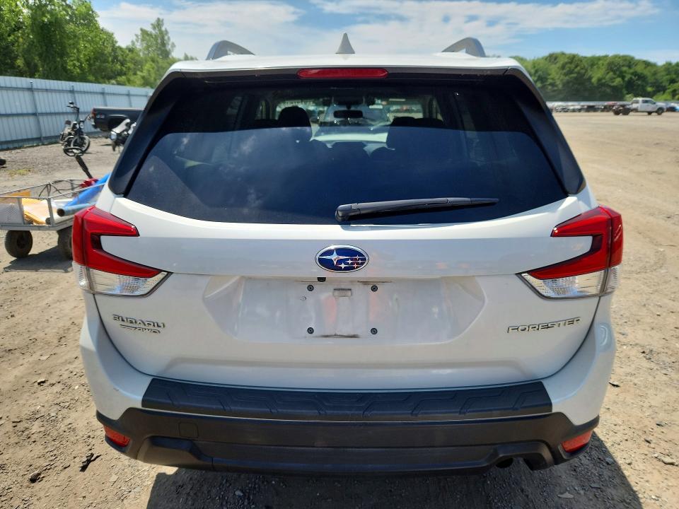 Photo 6 from auction – 2019 SUBARU FORESTER with VIN JF2SKAEC6KH435106