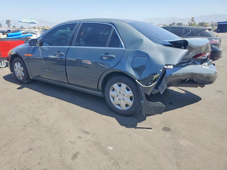 Photo 2 from auction – 2004 HONDA ACCORD with VIN JHMCM56374C036139