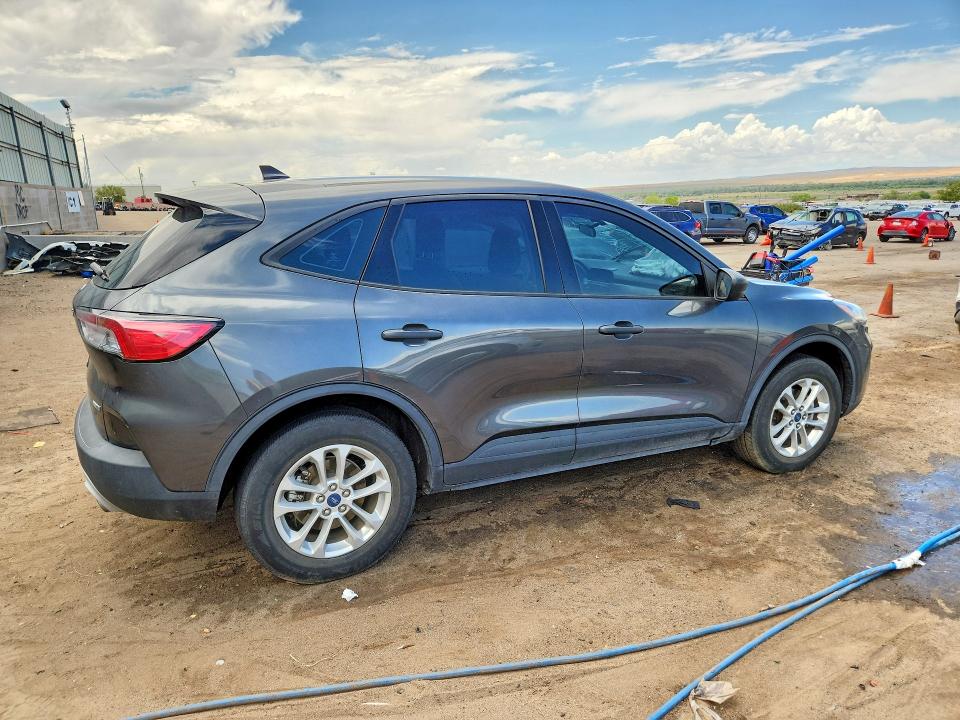 Photo 3 from auction – 2020 FORD ESCAPE with VIN 1FMCU9F64LUC40727
