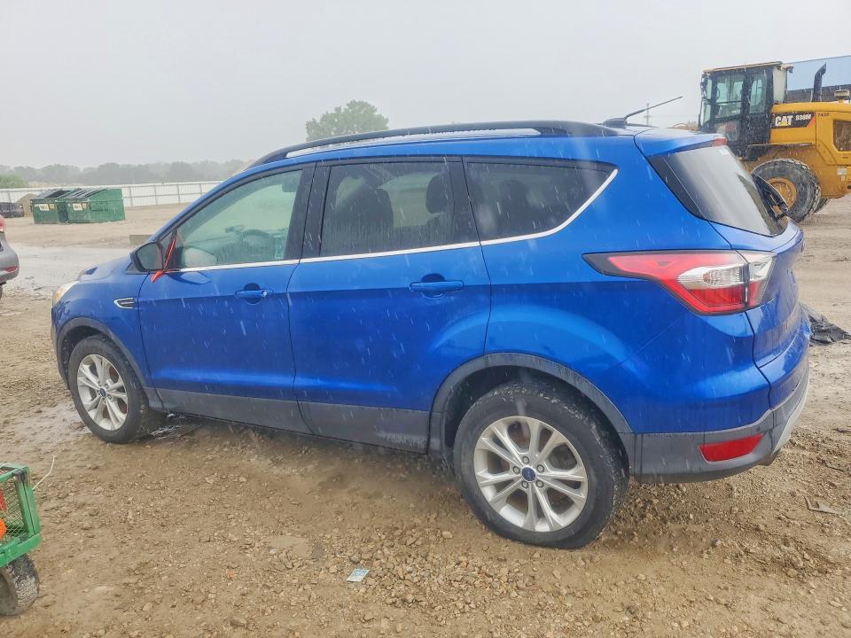 Photo 2 from auction – 2017 FORD ESCAPE with VIN 1FMCU9GD3HUB00348
