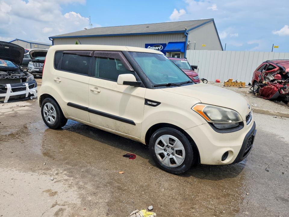 Photo 4 from auction – 2013 KIA SOUL with VIN KNDJT2A56D7562161