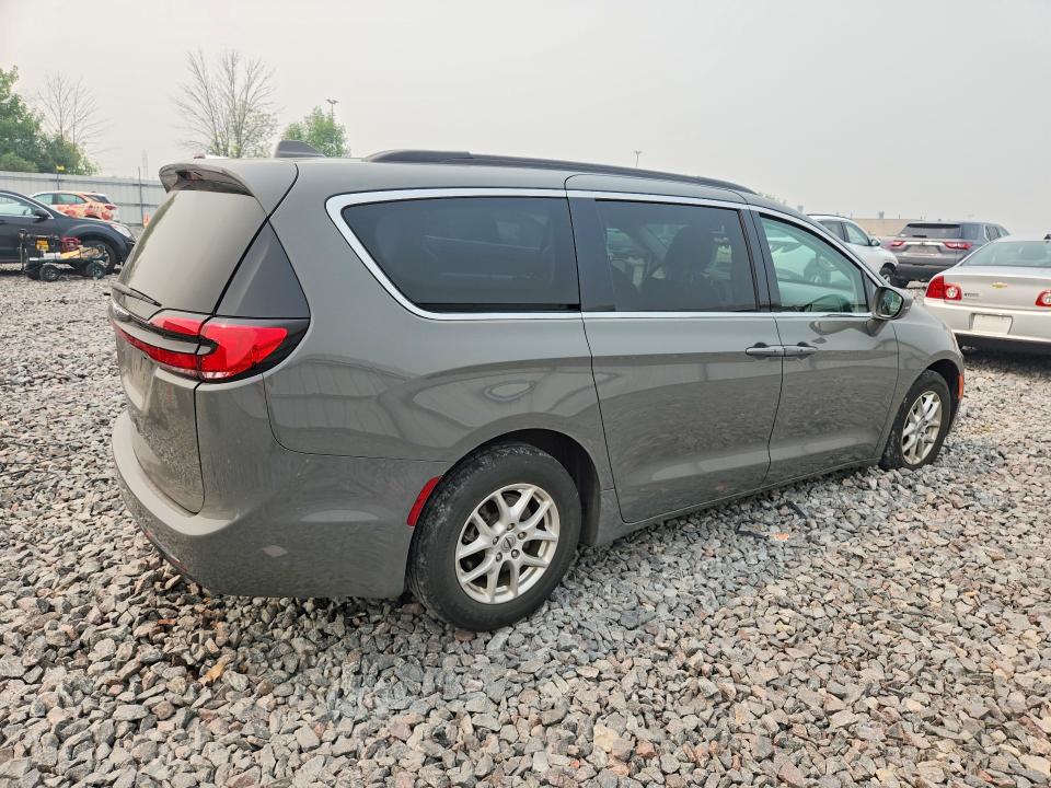 Photo 3 from auction – 2022 CHRYSLER PACIFICA with VIN 2C4RC1BG0NR111885
