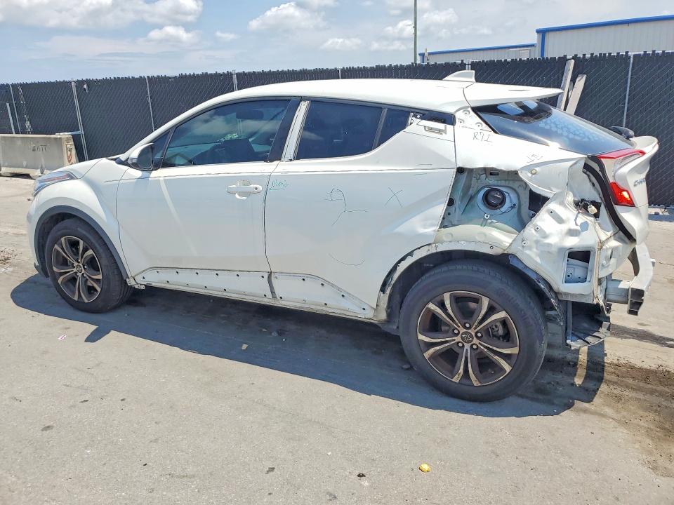 Photo 2 from auction – 2020 TOYOTA C-HR with VIN NMTKHMBX7LR111440