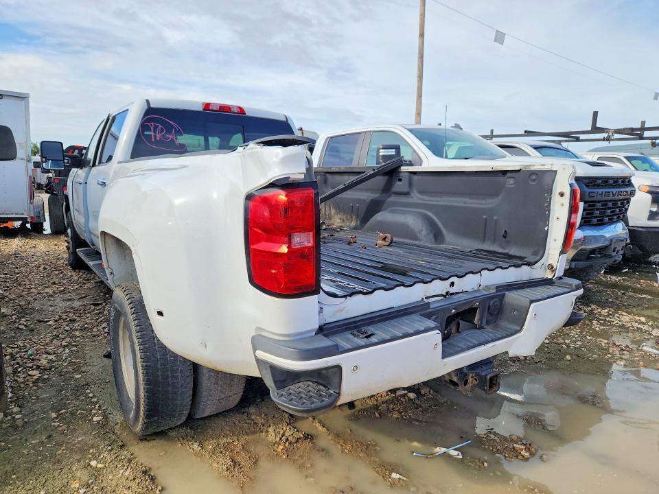 Photo 2 from auction – 2017 GMC SIERRA with VIN 1GT42YEY7HF234332