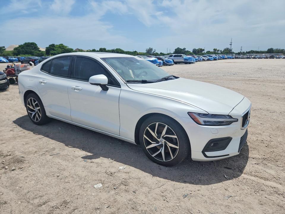 Photo 4 from auction – 2020 VOLVO S60 with VIN 7JR102FK4LG047456