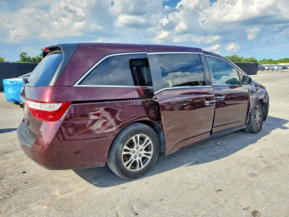 Photo 3 from auction – 2011 HONDA ODYSSEY with VIN 5FNRL5H61BB075136