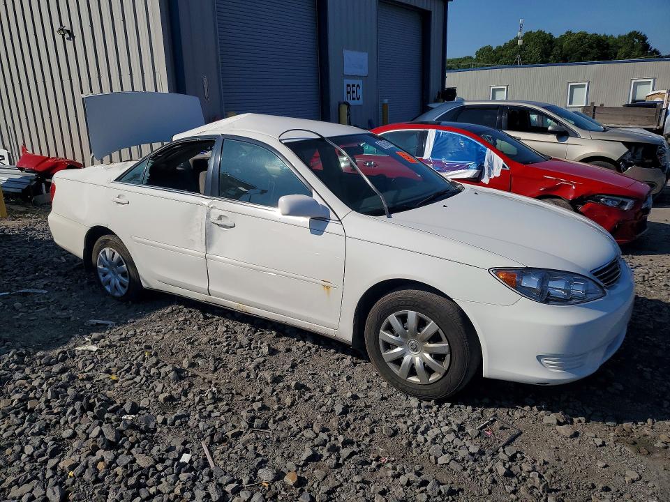 Photo 4 from auction – 2006 TOYOTA CAMRY with VIN 4T1BE30K26U743575
