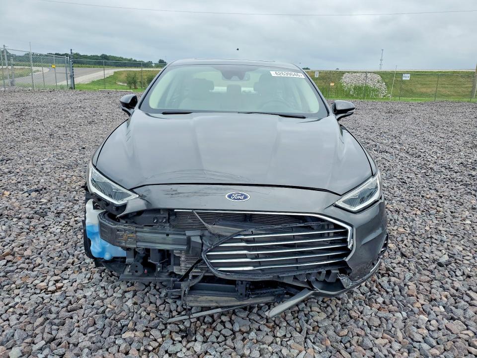Photo 5 from auction – 2020 FORD FUSION with VIN 3FA6P0MU3LR135194