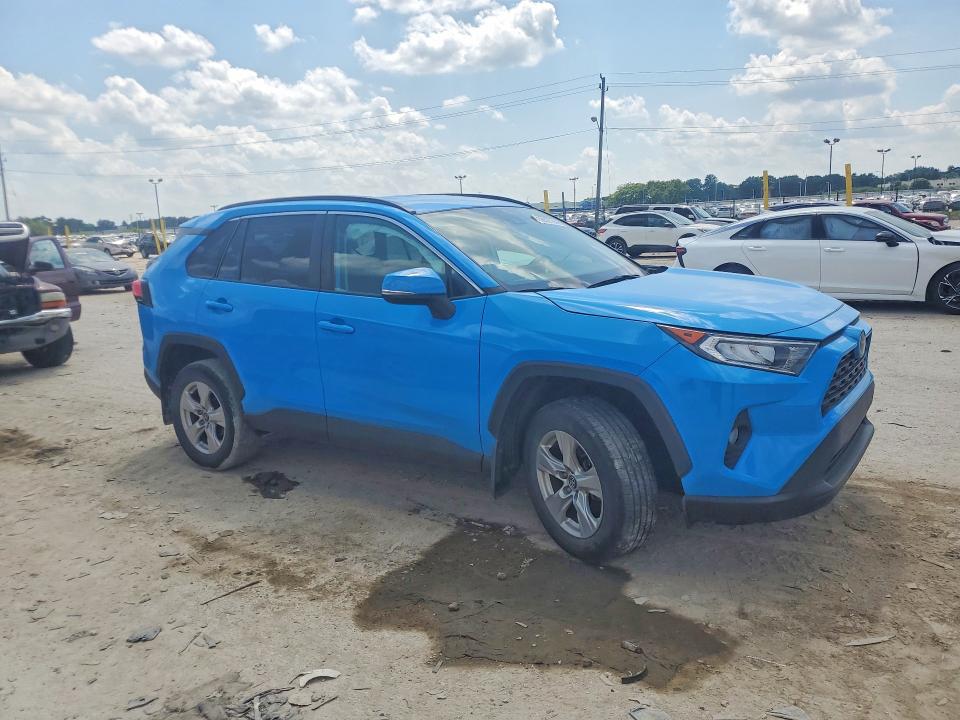 Photo 4 from auction – 2020 TOYOTA RAV4 with VIN 2T3P1RFV0LC061207