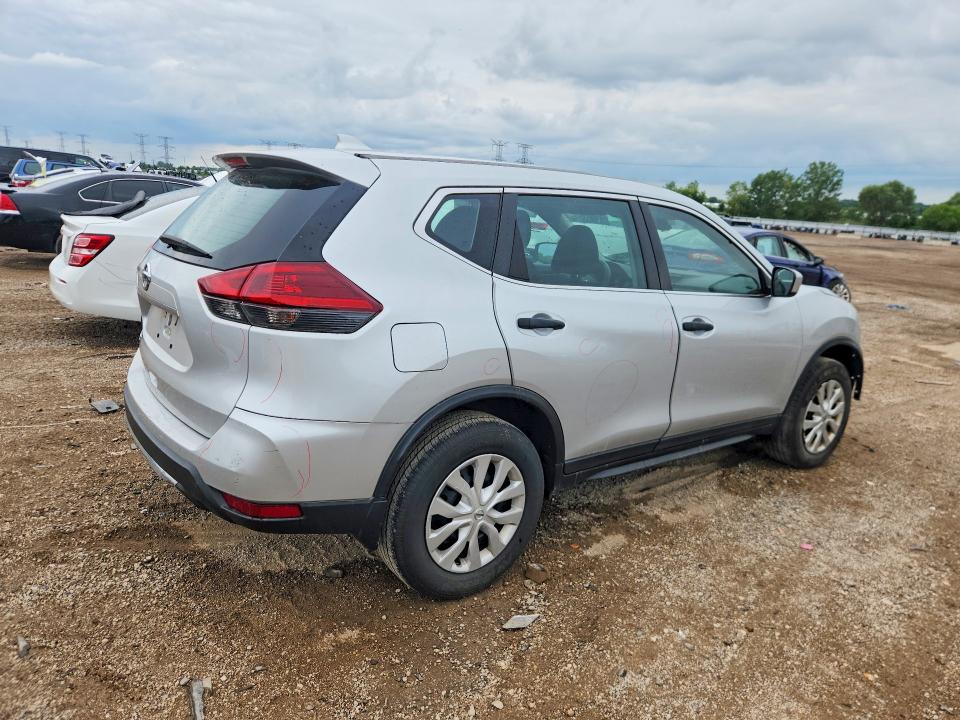 Photo 3 from auction – 2019 NISSAN ROGUE with VIN 5N1AT2MTXKC824323