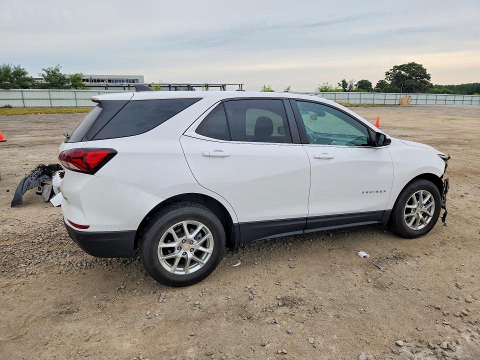 Photo 3 from auction – 2022 CHEVROLET EQUINOX with VIN 3GNAXUEV3NL253679