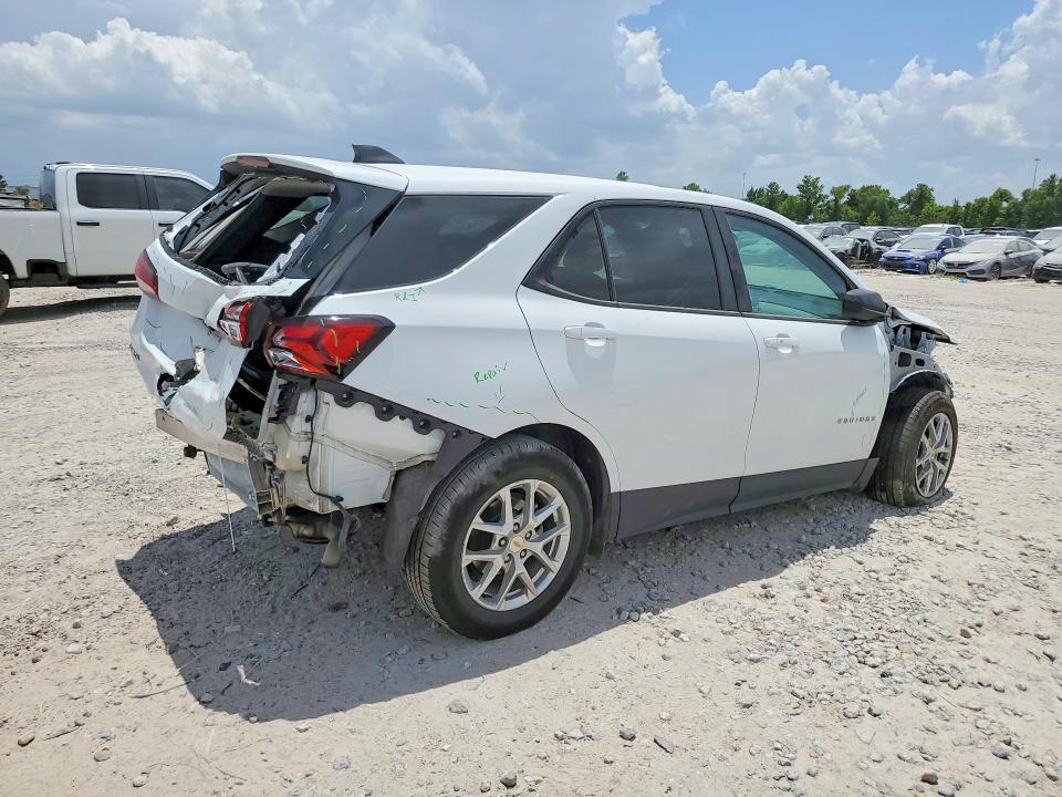 Photo 3 from auction – 2022 CHEVROLET EQUINOX with VIN 2GNAXHEV1N6133908