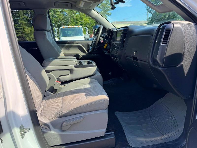 Photo 9 from auction – 2017 GMC SIERRA with VIN 1GTV2LEC3HZ274627