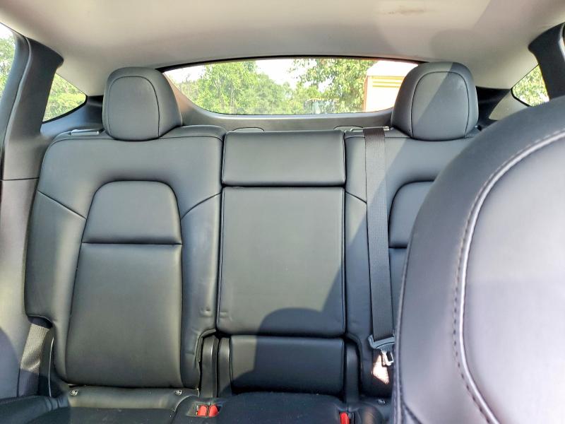 Photo 10 from auction – 2021 TESLA MODEL Y with VIN 5YJYGDEF4MF261139