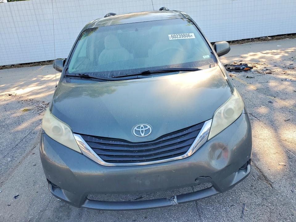 Photo 5 from auction – 2012 TOYOTA SIENNA with VIN 5TDKK3DC0CS210950