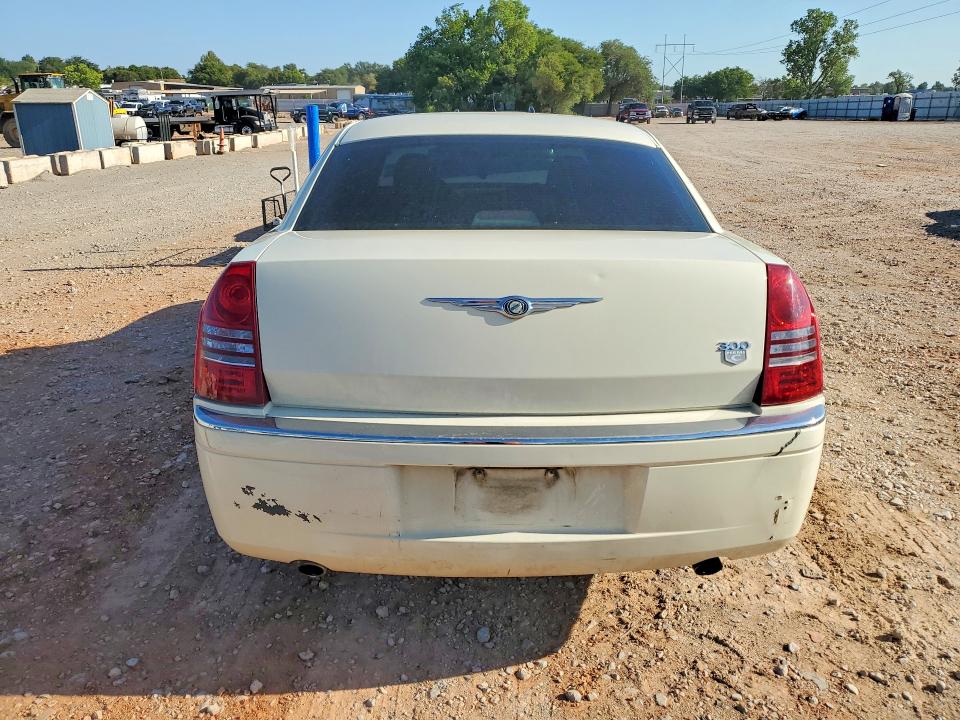 Photo 6 from auction – 2005 CHRYSLER 300C with VIN 2C3JA63H35H572175