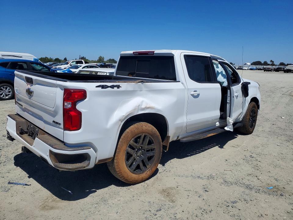 Photo 3 from auction – 2025 CHEVROLET SILVERADO with VIN 1GCUKEE80SZ264356