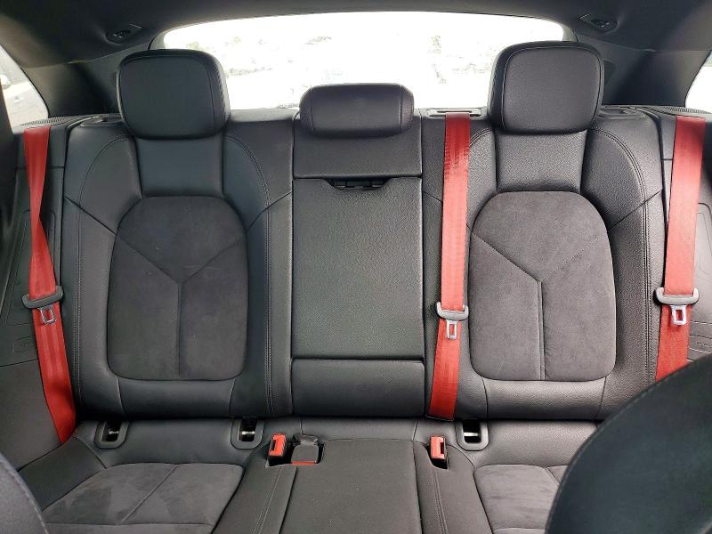 Photo 10 from auction – 2015 PORSCHE MACAN with VIN WP1AB2A51FLB74668