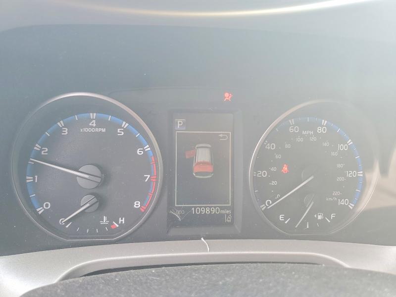 Photo 9 from auction – 2017 TOYOTA RAV4 with VIN 2T3WFREV4HW394434