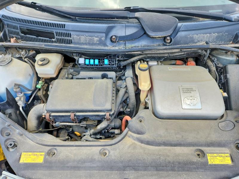 Photo 12 from auction – 2005 TOYOTA PRIUS with VIN JTDKB20U053082836
