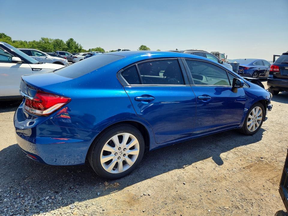 Photo 3 from auction – 2014 HONDA CIVIC with VIN 19XFB2F5XEE260648
