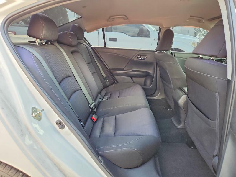 Photo 10 from auction – 2015 HONDA ACCORD with VIN 1HGCR2F53FA268000