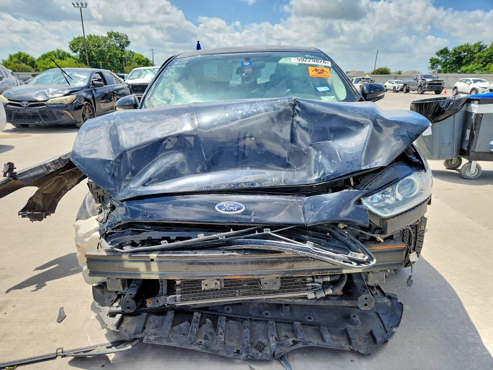 Photo 5 from auction – 2016 FORD FUSION with VIN 3FA6P0LU8GR346219