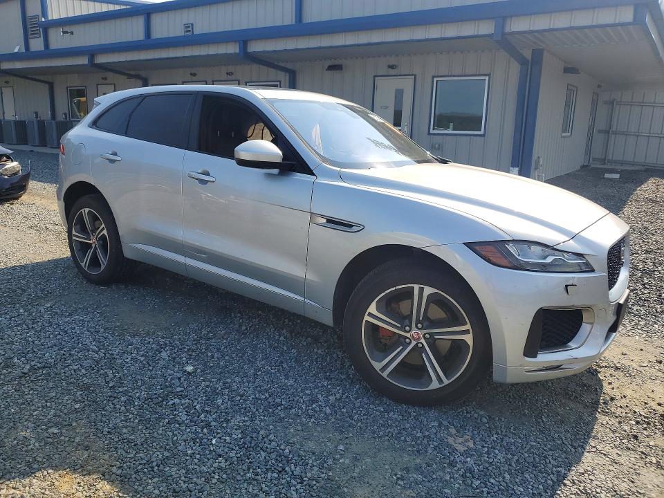 Photo 4 from auction – 2020 JAGUAR F-PACE with VIN SADCM2FV4LA637721