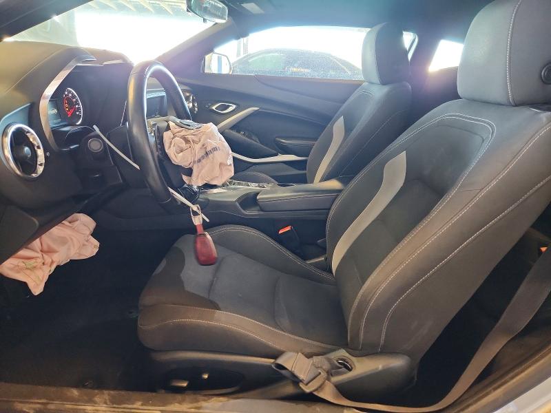 Photo 7 from auction – 2018 CHEVROLET CAMARO with VIN 1G1FB1RX1J0156133
