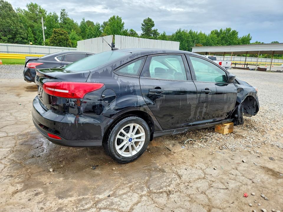 Photo 3 from auction – 2018 FORD FOCUS with VIN 1FADP3F21JL212340