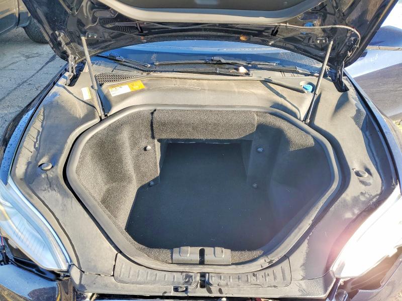 Фото 11 с аукциона – 2013 TESLA MODEL S с VIN 5YJSA1DN8DFP21126