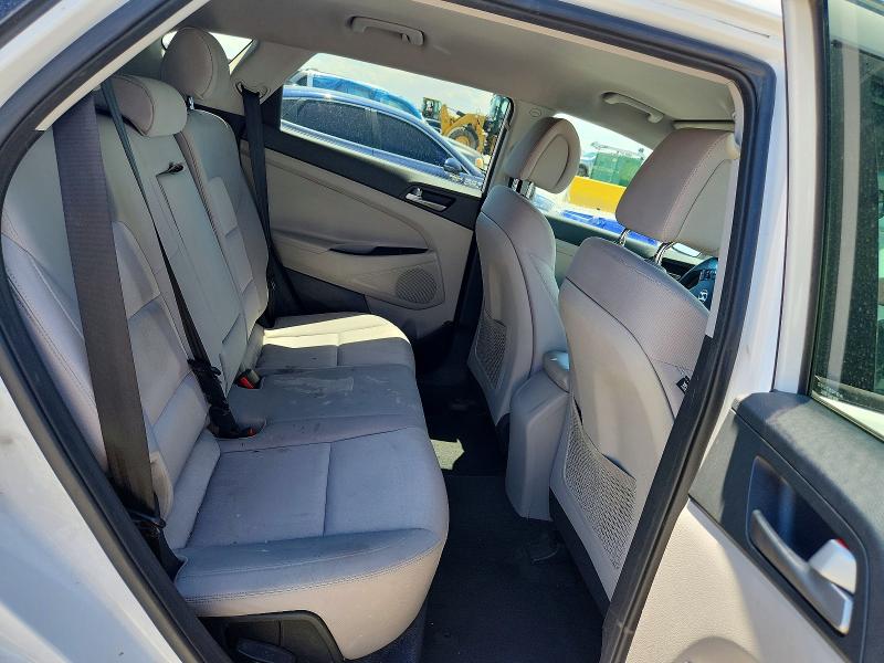 Photo 11 from auction – 2018 HYUNDAI TUCSON with VIN KM8J3CA48JU603461