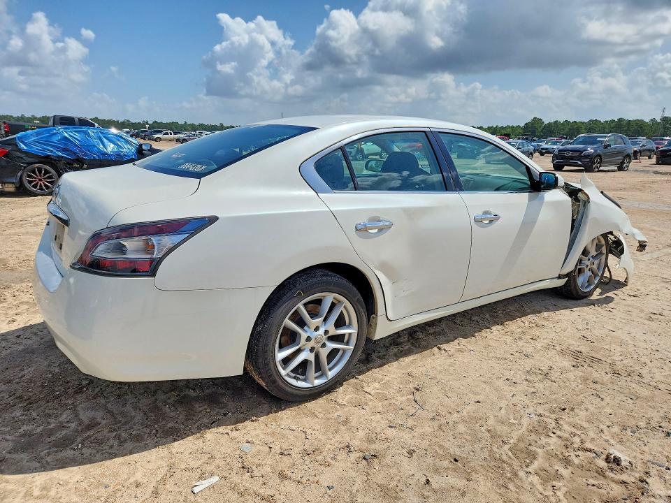 Photo 3 from auction – 2013 NISSAN MAXIMA with VIN 1N4AA5AP0DC819353