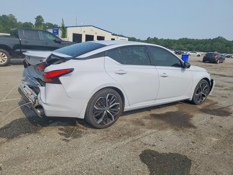 Photo 3 from auction – 2023 NISSAN ALTIMA with VIN 1N4BL4CV1PN358726
