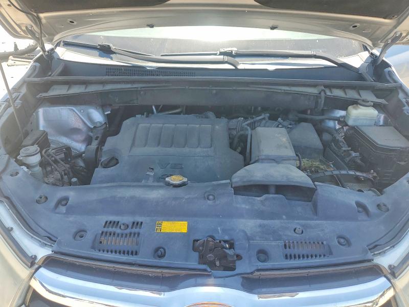 Photo 12 from auction – 2015 TOYOTA HIGHLANDER with VIN 5TDYKRFH6FS058585