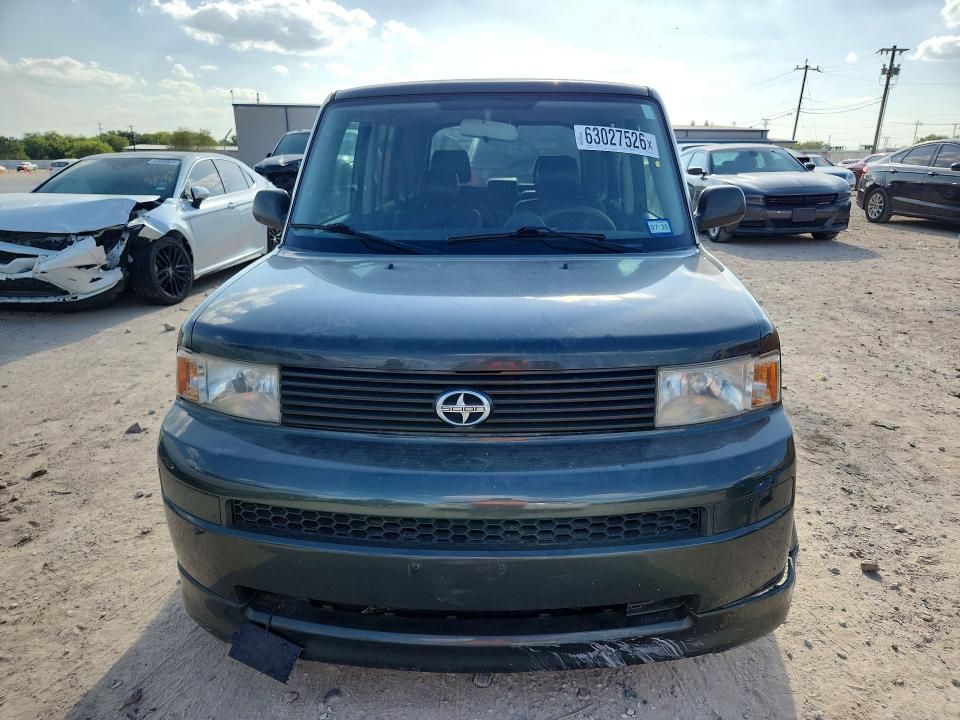 Zdjęcie 5 z aukcji – 2005 SCION XB z VIN JTLKT324550178127