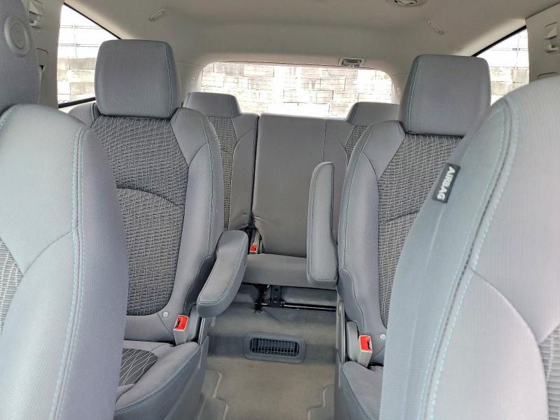 Photo 10 from auction – 2017 CHEVROLET TRAVERSE with VIN 1GNKRGKD4HJ327747