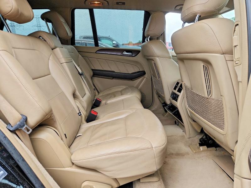 Photo 11 from auction – 2015 MERCEDES-BENZ GL with VIN 4JGDF6EEXFA459722