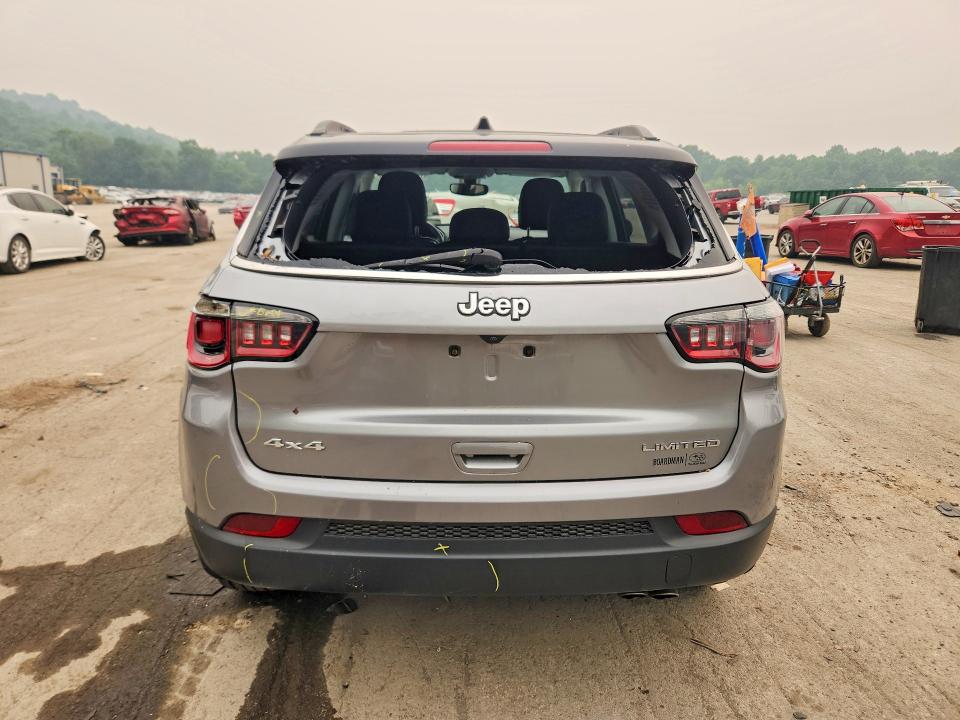 Photo 6 from auction – 2018 JEEP COMPASS with VIN 3C4NJDCB7JT135536
