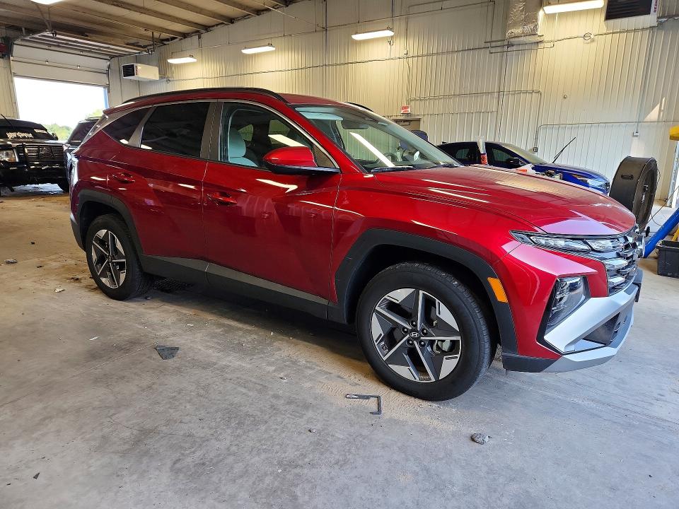 Photo 4 from auction – 2025 HYUNDAI TUCSON with VIN 5NMJBCDE2SH468742